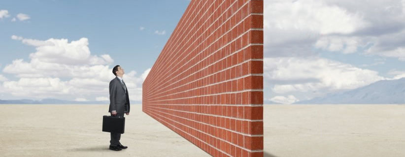 MARCAS, NOMBRES Y LEMAS COMERCIALES